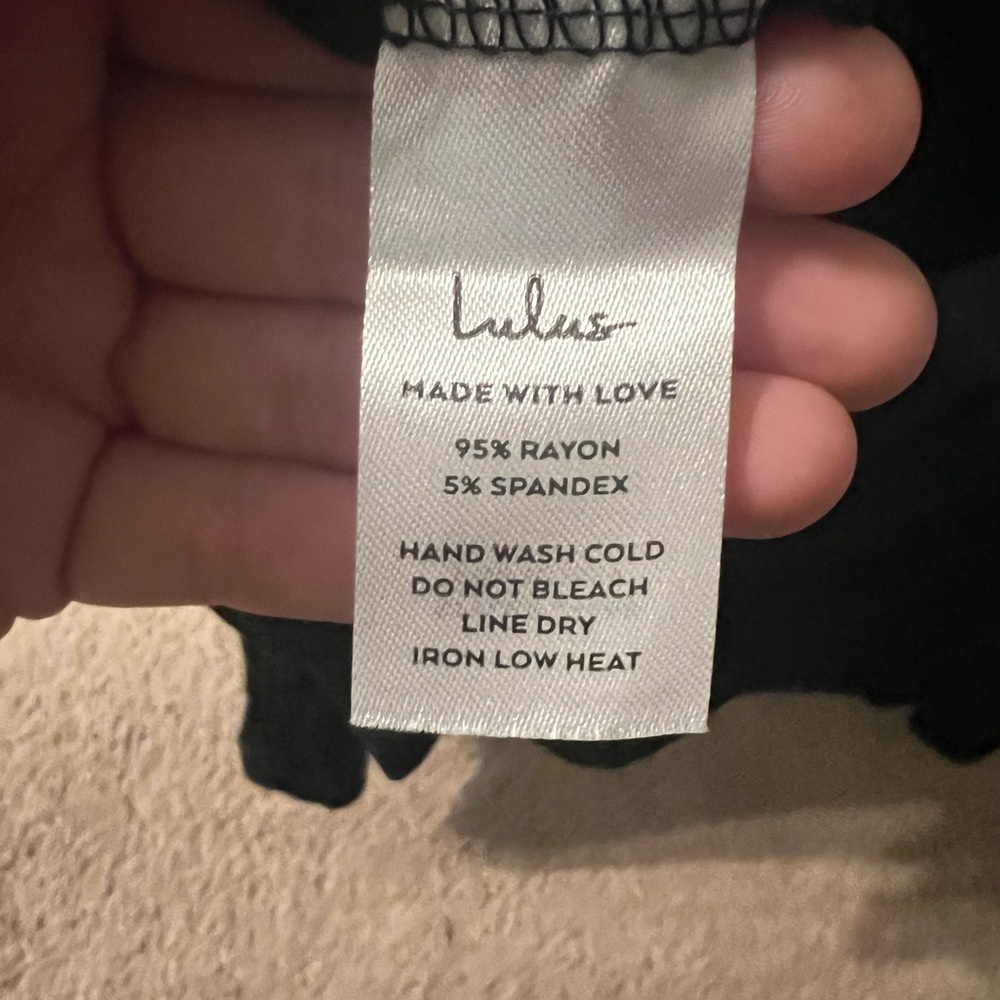 Lulus wrap top - Picture 2 of 2